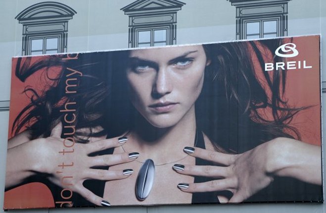 Billboard adjacent to the Duomo, downtown Firenze