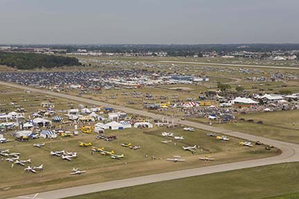 Aerial view of EAA Airventure 2007, Oshkosh, Wisconsin